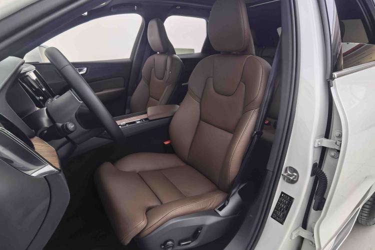Used Volvo XC60 2025 B5 Four-Wheel Drive Smart & Advanced Luxury Edition Left Front Seat