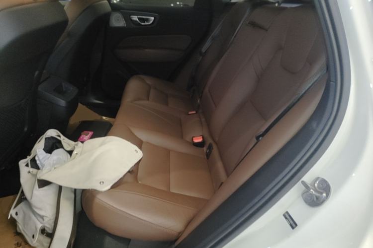 Used Volvo XC60 2025 B5 4x4 Smart Luxury Edition Left Rear Seat