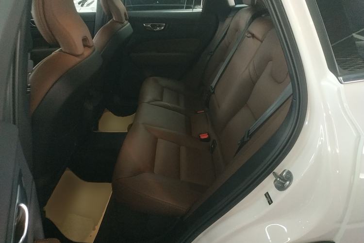 Used Volvo XC60 2025 B5 Four-Wheel Drive Smart & Advanced Luxury Edition Left Rear Seat