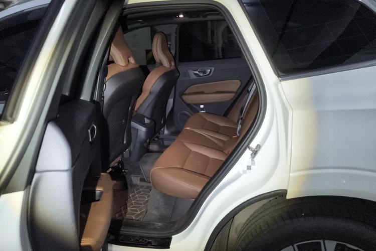 Used Volvo XC60 2025 B5 Four-Wheel Drive Smart & Advanced Luxury Edition Left Rear Seat