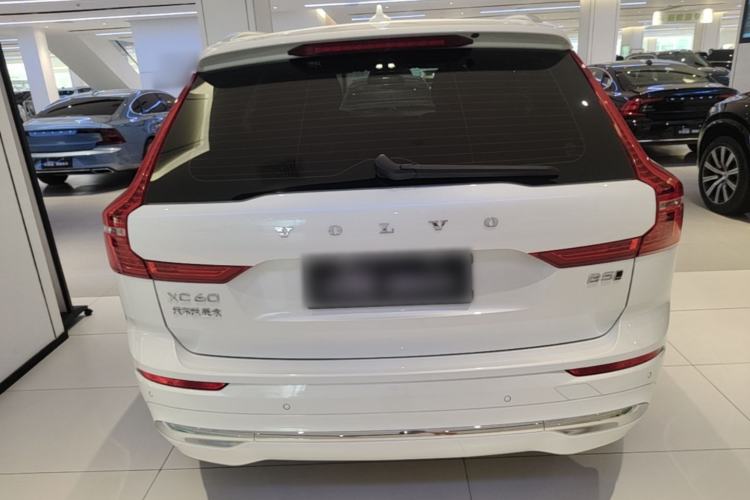 Used Volvo XC60 2025 B5 4x4 Smart Luxury Edition Rear