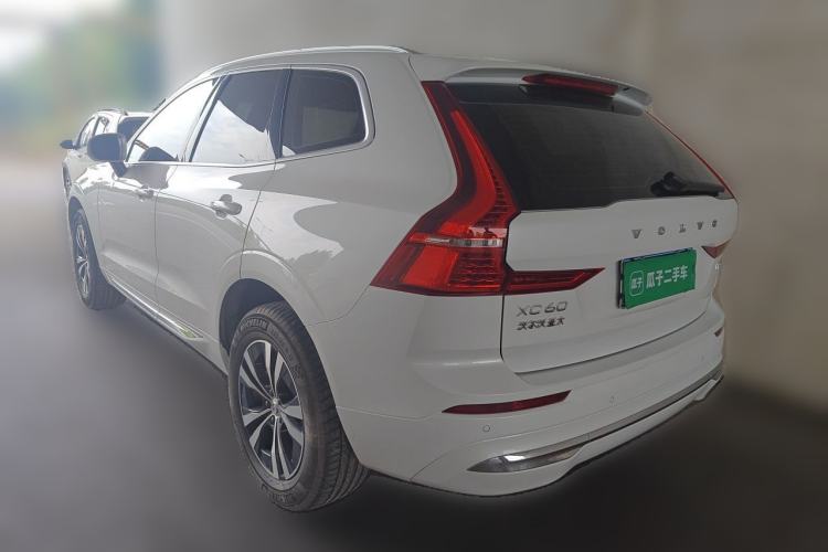 Used Volvo XC60 2025 B5 4x4 Smart Luxury Edition Rear Left 45 Deg