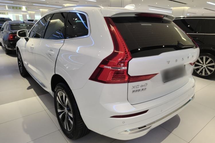 Used Volvo XC60 2025 B5 4x4 Smart Luxury Edition Rear Left 45 Deg