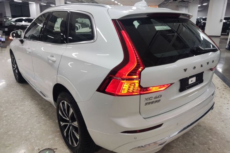 Used Volvo XC60 2025 B5 Four-Wheel Drive Smart & Advanced Luxury Edition Rear Left 45 Deg