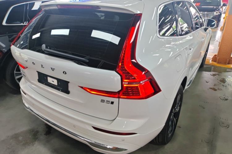 Used Volvo XC60 2025 B5 4x4 Smart Luxury Edition Rear Right 45 Deg