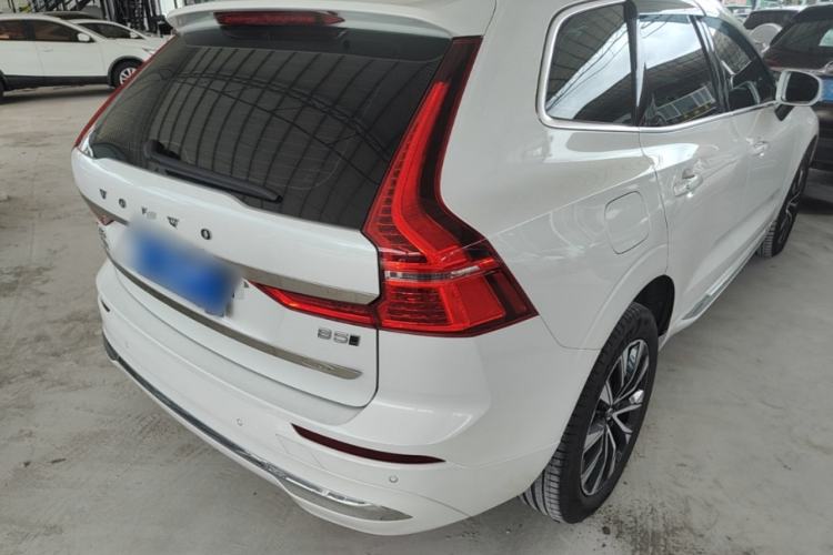 Used Volvo XC60 2025 B5 Four-Wheel Drive Smart & Advanced Luxury Edition Rear Right 45 Deg