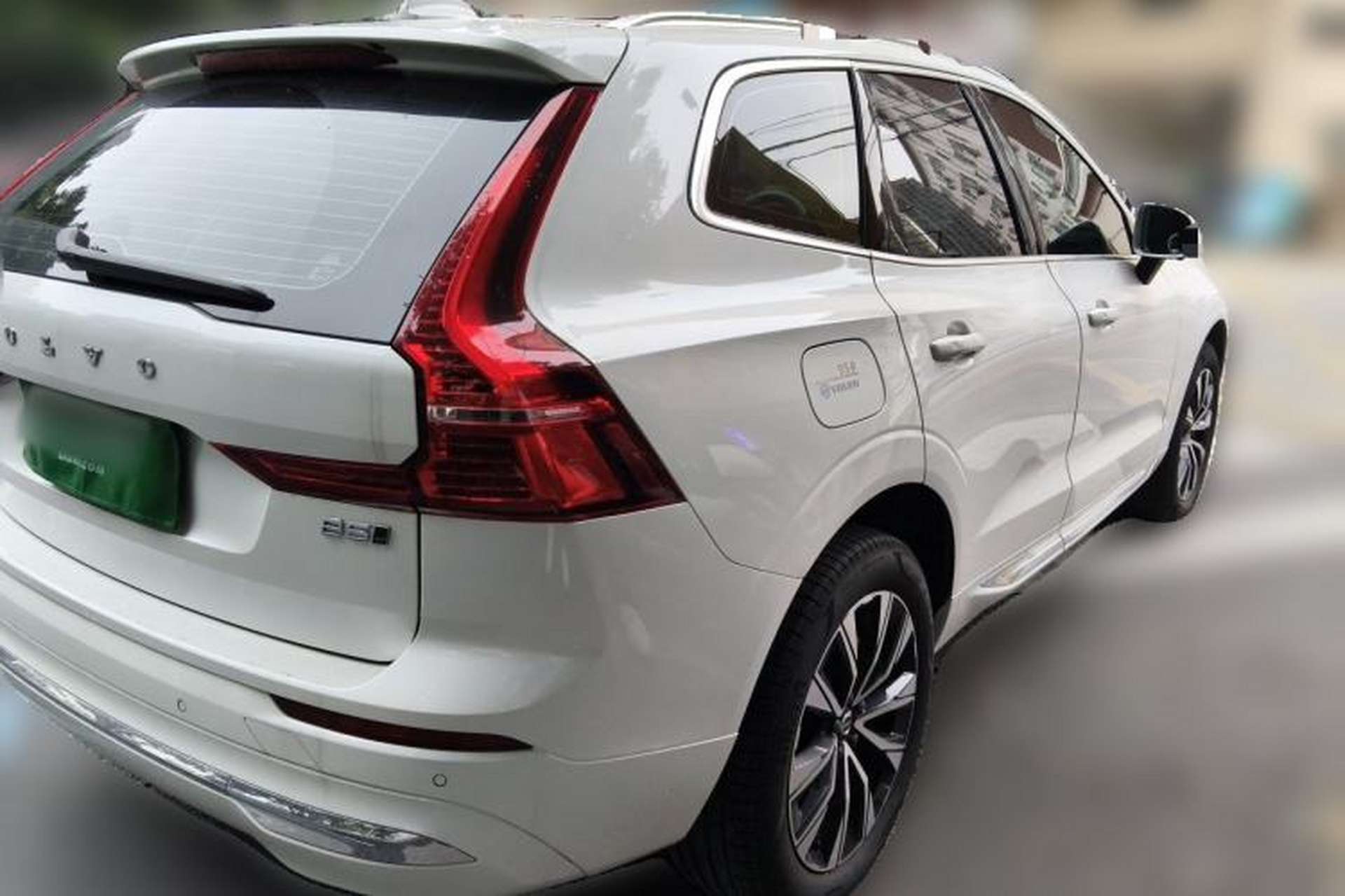 Used Volvo XC60 2025 B5 Four-Wheel Drive Smart & Advanced Luxury Edition Rear Right 45 Deg