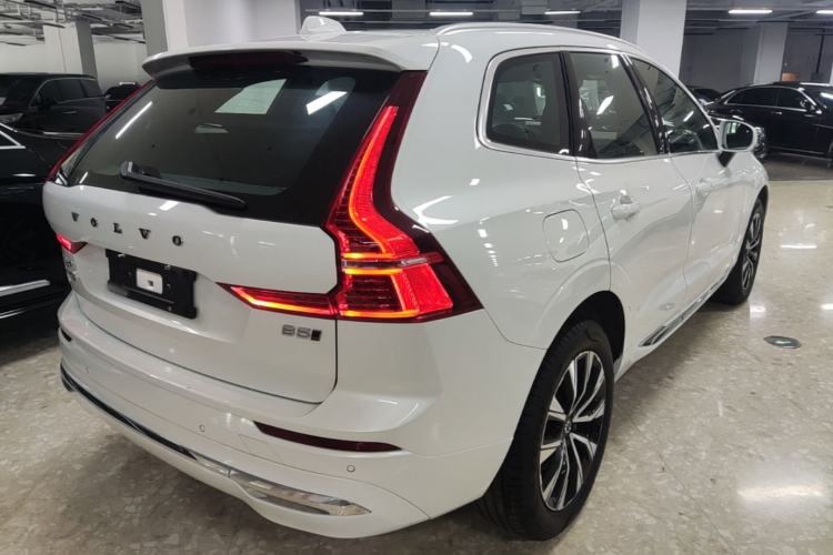 Used Volvo XC60 2025 B5 Four-Wheel Drive Smart & Advanced Luxury Edition Rear Right 45 Deg