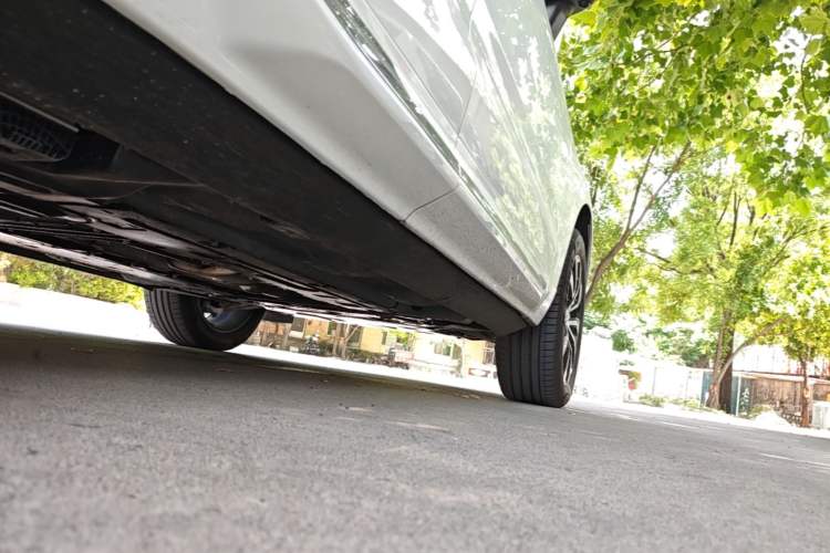 Used Volvo XC60 2025 B5 Four-Wheel Drive Smart & Advanced Luxury Edition Right Side Sill