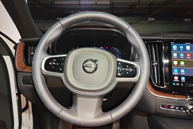 Used Volvo XC60 2025 B5 Four-Wheel Drive Smart & Advanced Luxury Edition Steering Wheel