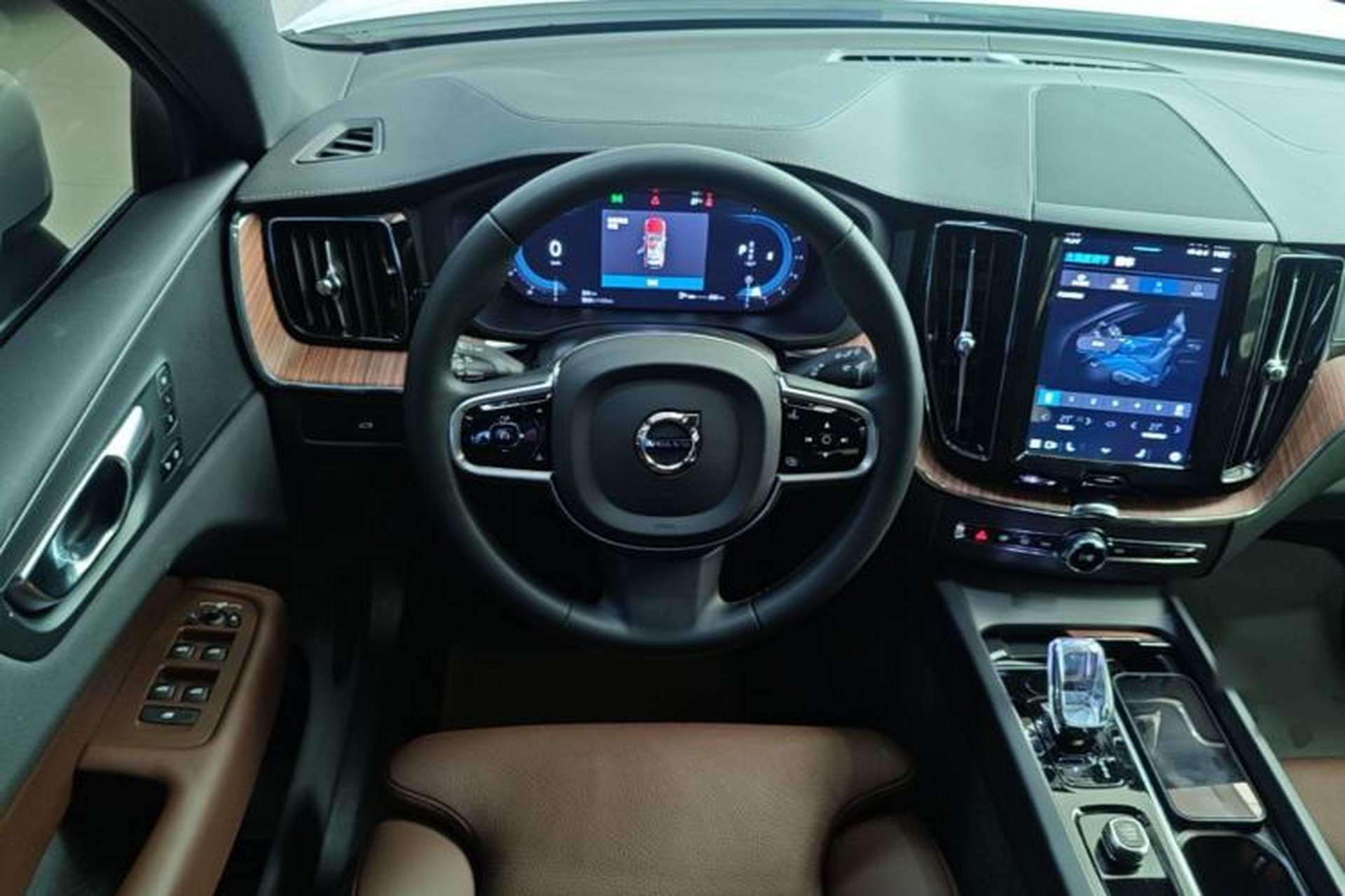 Used Volvo XC60 2025 B5 Four-Wheel Drive Smart & Advanced Luxury Edition Steering Wheel
