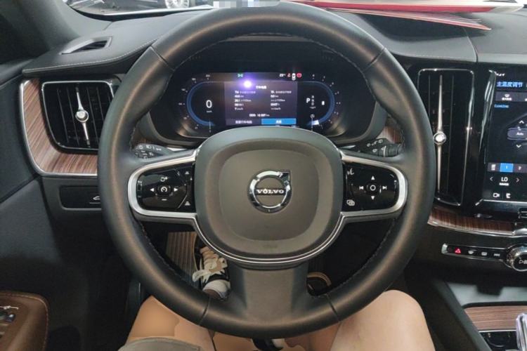 Used Volvo XC60 2025 B5 Four-Wheel Drive Smart & Advanced Luxury Edition Steering Wheel
