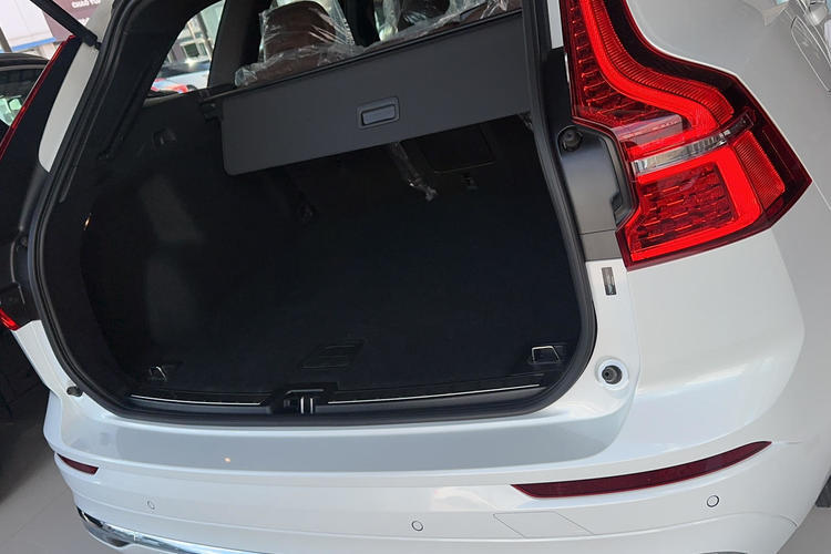 Used Volvo XC60 2025 B5 Four-Wheel Drive Smart & Advanced Luxury Edition Trunk