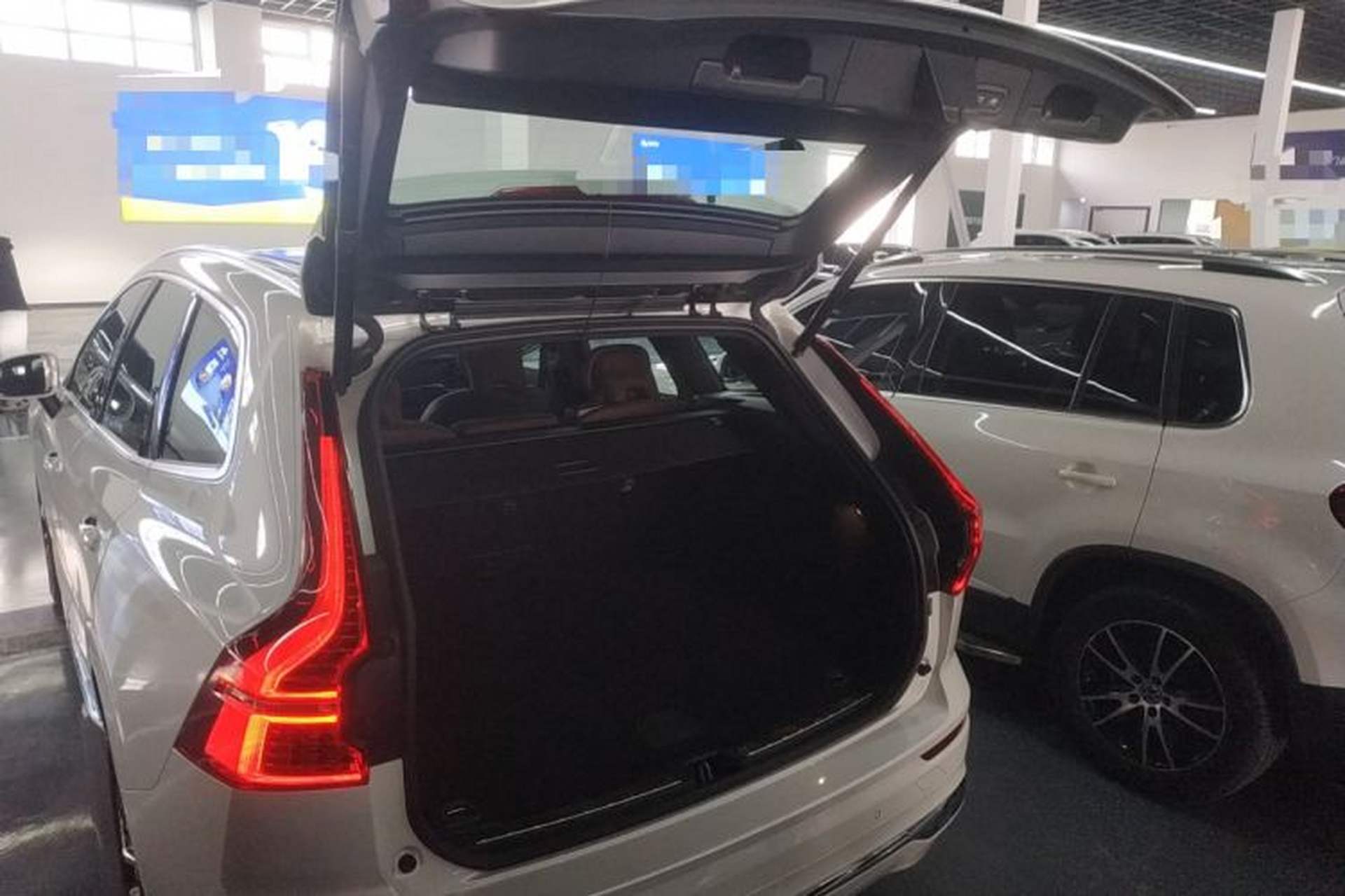 Used Volvo XC60 2025 B5 Four-Wheel Drive Smart & Advanced Luxury Edition Trunk