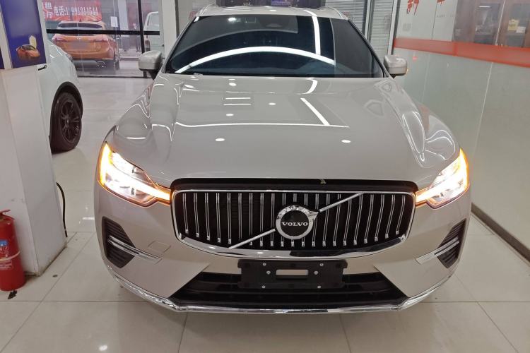 Used Volvo XC60 2025 B5 Four-Wheel Drive Smart & Advanced Luxury Edition Exterior 1