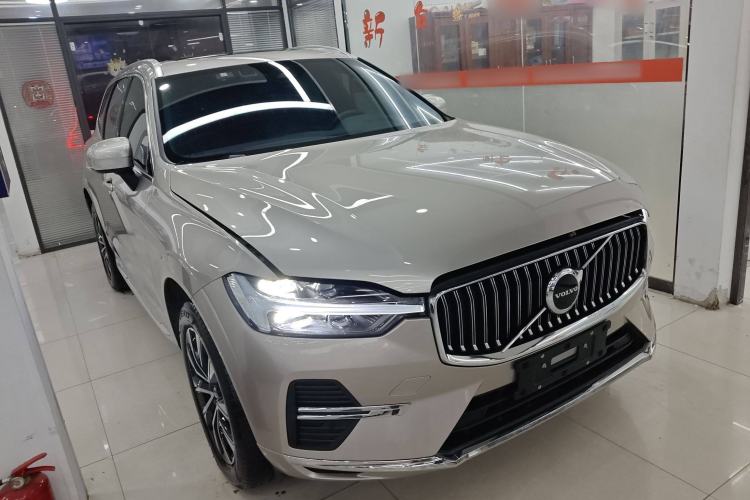 Used Volvo XC60 2025 B5 Four-Wheel Drive Smart & Advanced Luxury Edition Exterior 2