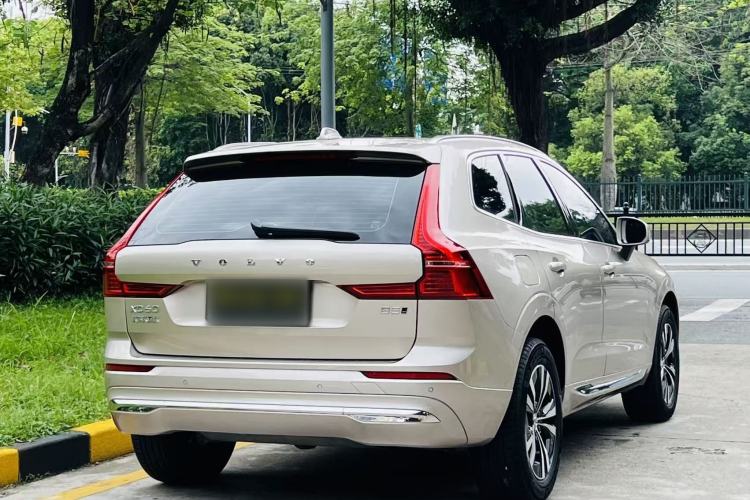 Used Volvo XC60 2025 B5 4x4 Smart Luxury Edition Exterior 5