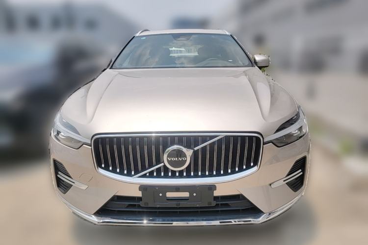 Used Volvo XC60 2025 B5 4x4 Smart Luxury Edition Front