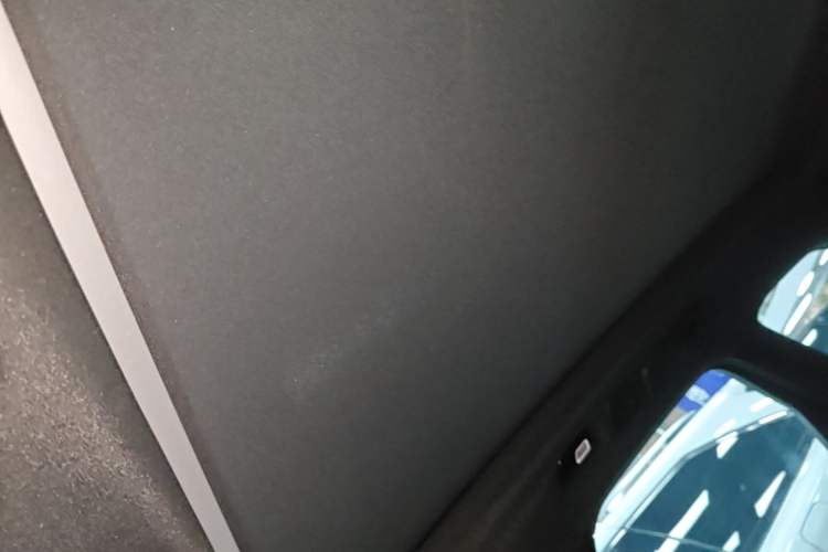 Used Volvo XC60 2025 B5 4x4 Smart Luxury Edition Headliner