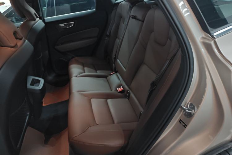Used Volvo XC60 2025 B5 Four-Wheel Drive Smart & Advanced Luxury Edition Interior 4