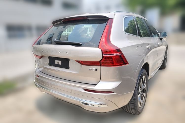 Used Volvo XC60 2025 B5 4x4 Smart Luxury Edition Rear Right 45 Deg