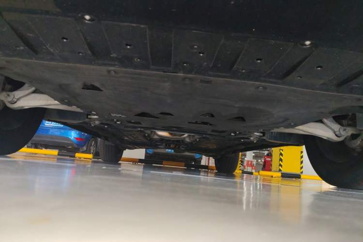 Used Volvo XC60 2026 B5 4x4 Smart Luxury Edition Chassis Front
