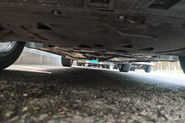 Used Volvo XC60 2026 B5 4x4 Smart Luxury Edition Chassis Front