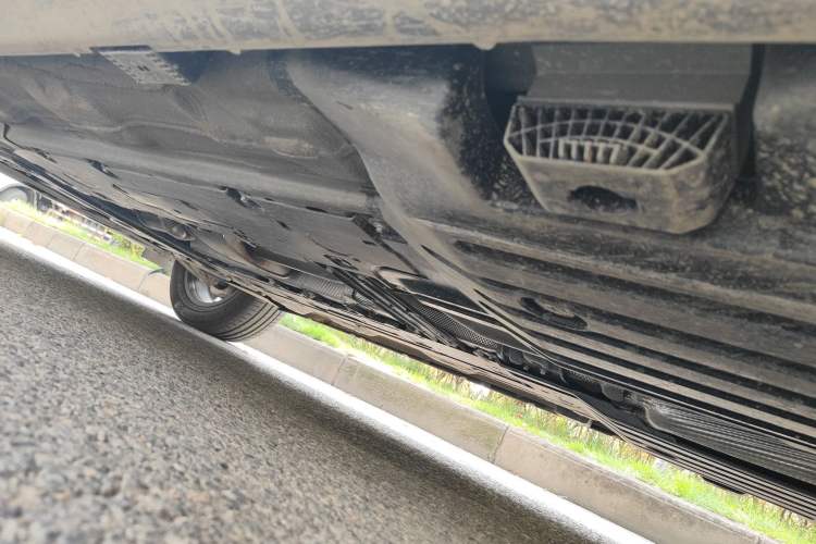 Used Volvo XC60 2026 B5 4x4 Smart Luxury Edition Chassis Rear Left