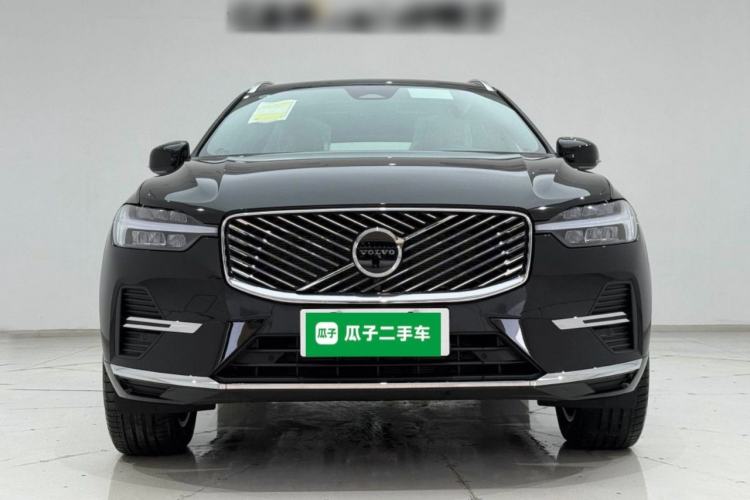 Used Volvo XC60 2026 B5 4x4 Smart Luxury Edition Exterior 1