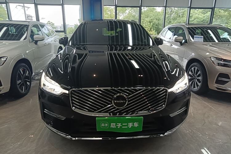 Used Volvo XC60 2026 B5 4x4 Smart Luxury Edition Front