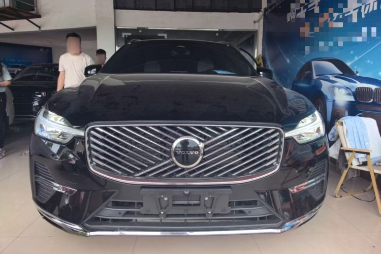 Used Volvo XC60 2026 B5 4x4 Smart Luxury Edition Front