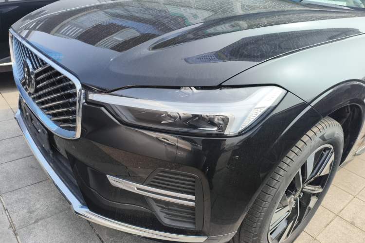 Used Volvo XC60 2026 B5 4x4 Smart Luxury Edition Left Front Headlight