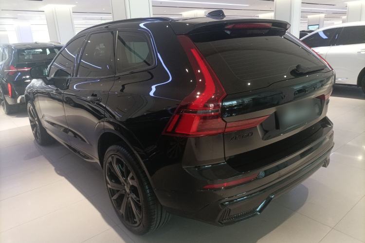 Used Volvo XC60 2026 B5 4x4 Smart Range Extreme Night Black Edition Rear Left 45 Deg