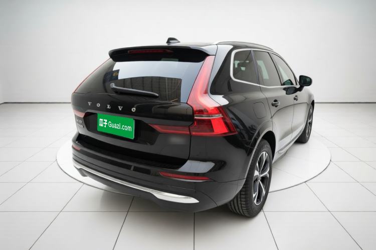 Used Volvo XC60 2026 B5 4x4 Smart Luxury Edition Rear Right 45 Deg