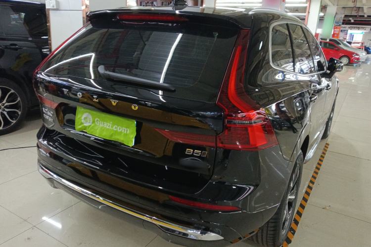 Used Volvo XC60 2026 B5 4x4 Smart Luxury Edition Rear Right 45 Deg