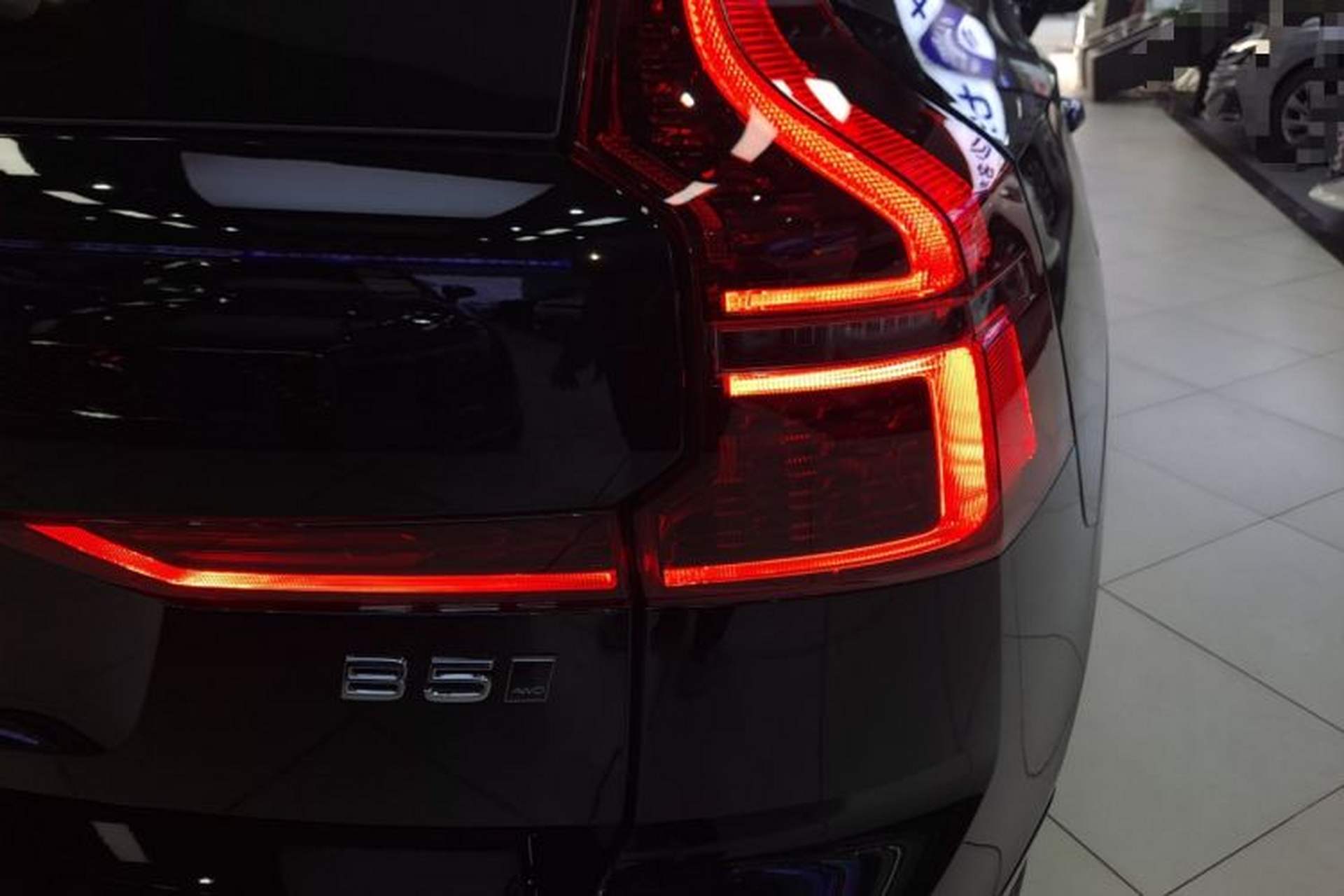 Used Volvo XC60 2026 B5 4x4 Smart Luxury Edition Right Rear Taillight