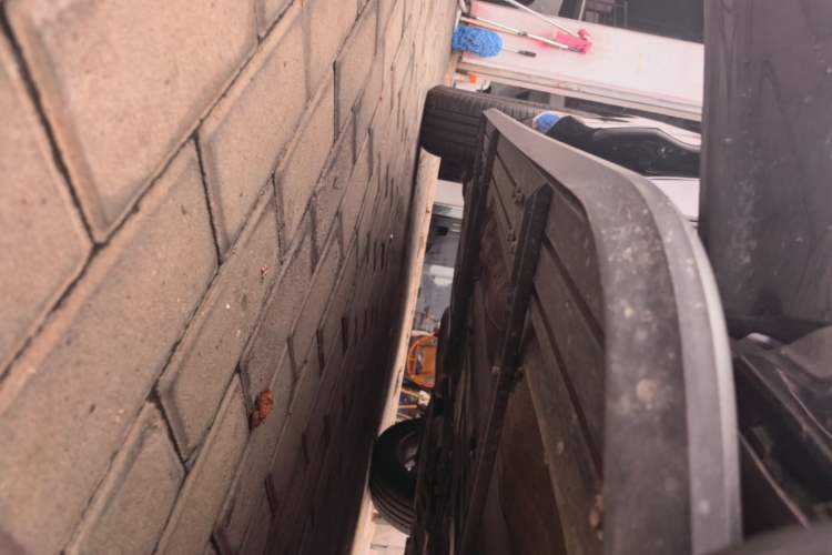 Used Volvo XC60 2026 B5 4x4 Smart Luxury Edition Right Side Sill