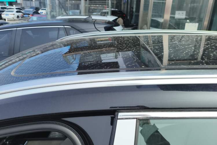 Used Volvo XC60 2026 B5 4x4 Smart Luxury Edition Roof