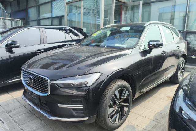 Used Volvo XC60 2026 B5 4x4 Smart Luxury Edition