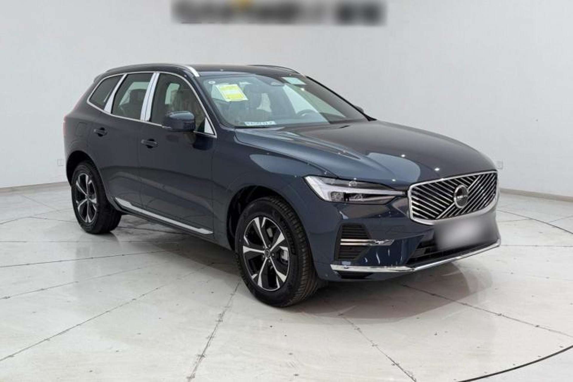 Used Volvo XC60 2026 B5 4x4 Smart Luxury Edition Exterior 2