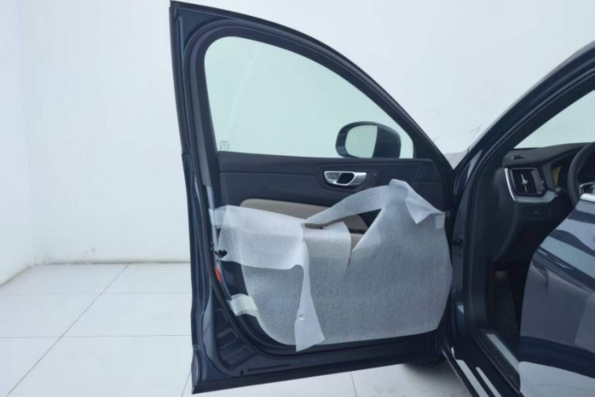 Used Volvo XC60 2026 B5 4x4 Smart Luxury Edition Exterior 3