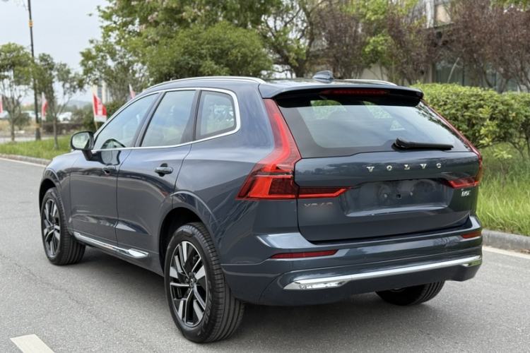 Used Volvo XC60 2026 B5 4x4 Smart Luxury Edition Exterior 3