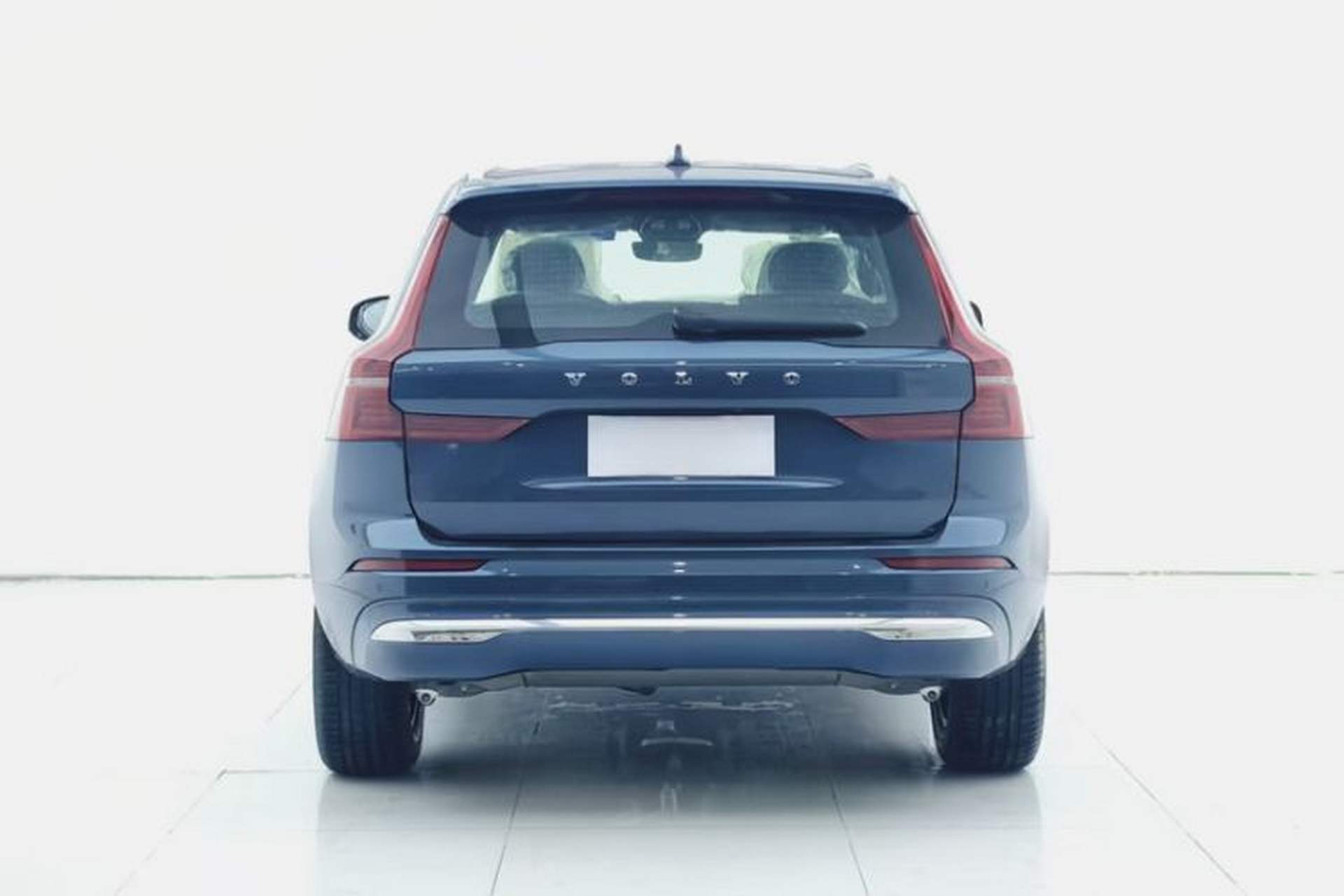 Used Volvo XC60 2026 B5 4x4 Smart Luxury Edition Exterior 5