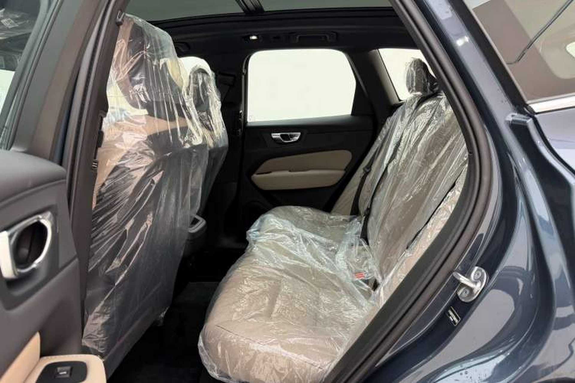 Used Volvo XC60 2026 B5 4x4 Smart Luxury Edition Interior 3