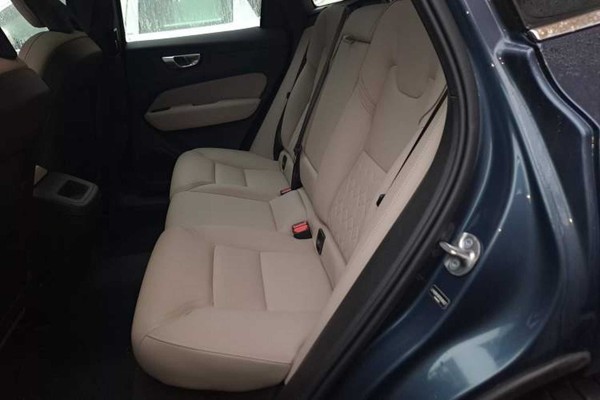 Used Volvo XC60 2026 B5 4x4 Smart Luxury Edition Left Rear Seat