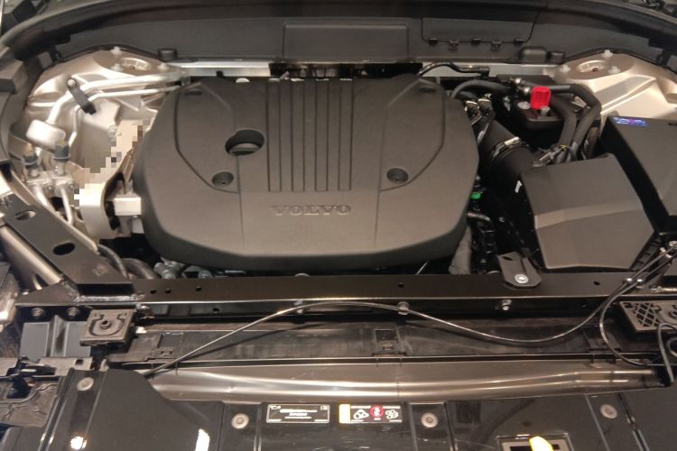 Used Volvo XC60 2026 B5 4x4 Smart Luxury Edition Engine Bay