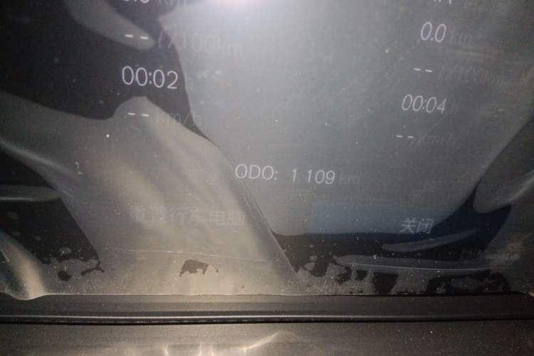 Used Volvo XC60 2026 B5 4x4 Smart Luxury Edition Odometer Close Up