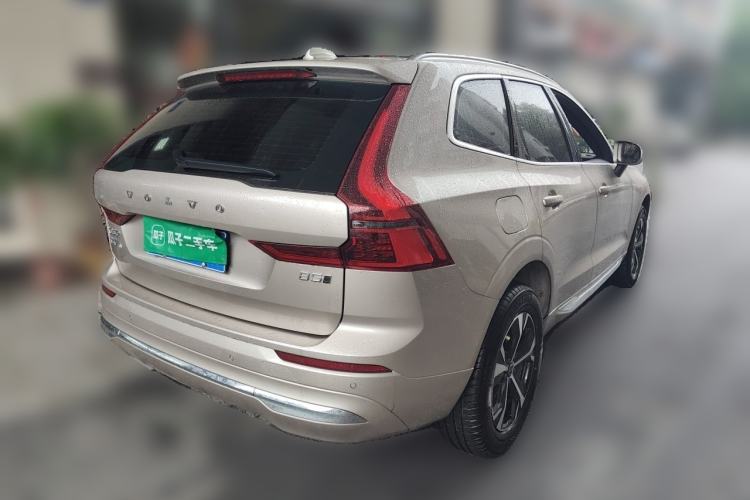Used Volvo XC60 2026 B5 4x4 Smart Luxury Edition Rear Right 45 Deg