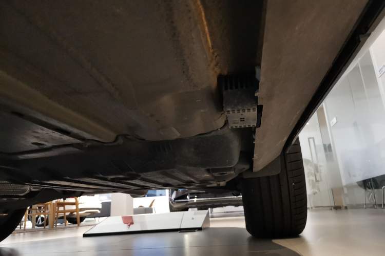 Used Volvo XC60 2026 B5 4x4 Smart Luxury Edition Chassis Rear Left