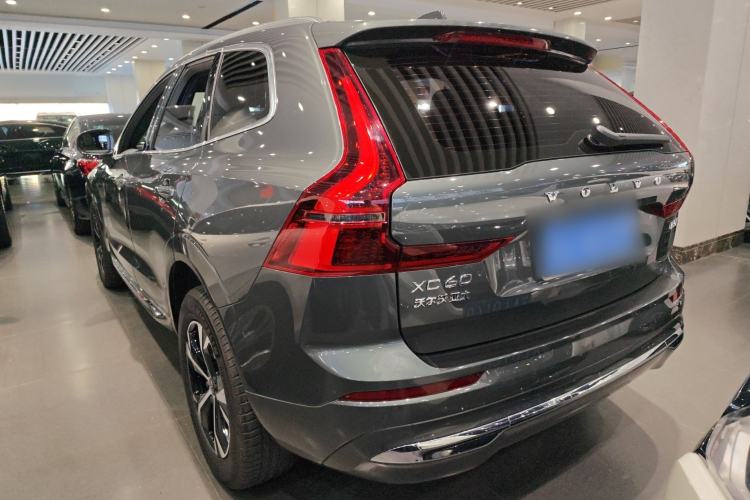 Used Volvo XC60 2026 B5 4x4 Smart Luxury Edition Exterior 4